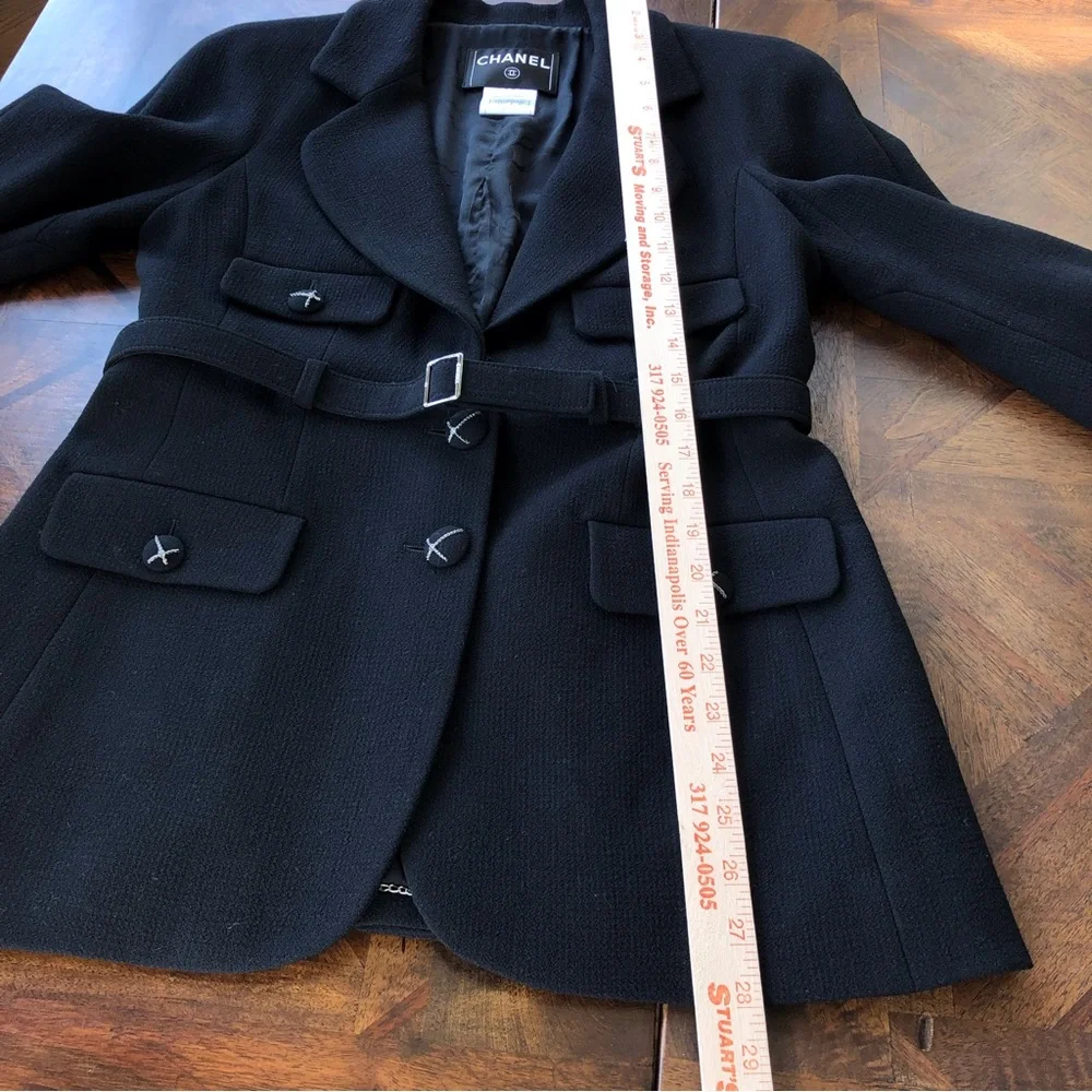 Chanel Classic Black 4 Pocket Boucle Belted Jacket Size 40 - Picture 10 of 15